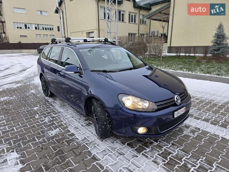 Универсал Volkswagen Golf 2010 в Луцке