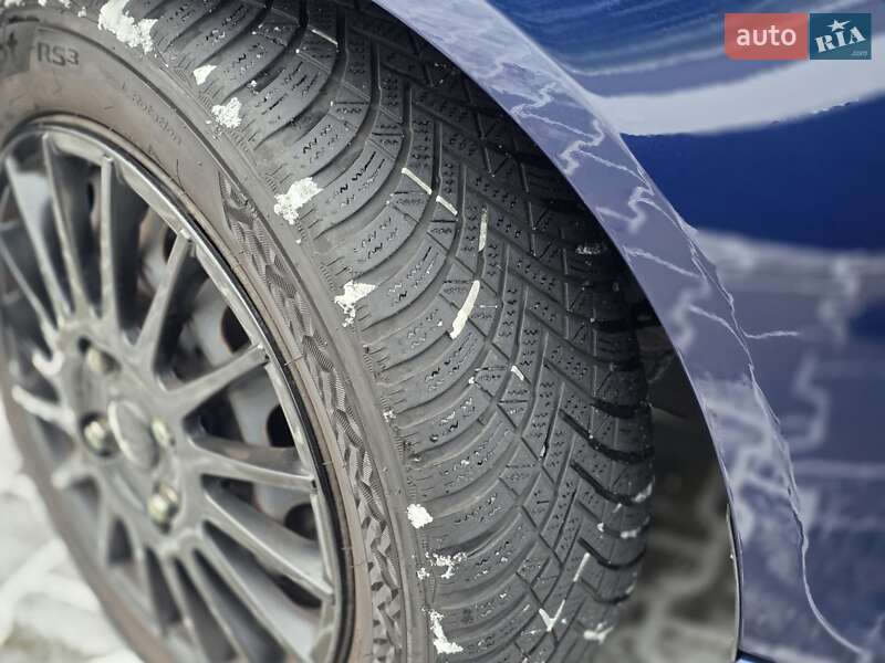 Универсал Volkswagen Golf 2010 в Луцке