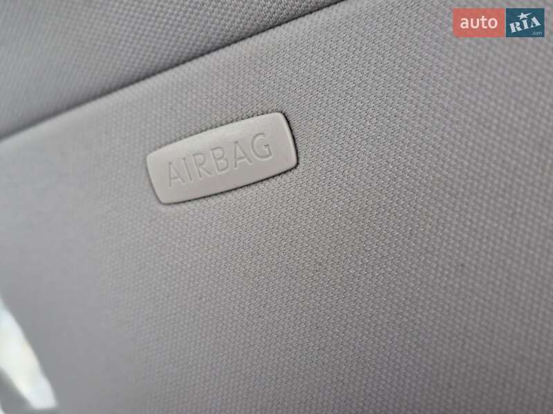 Универсал Volkswagen Golf 2010 в Луцке