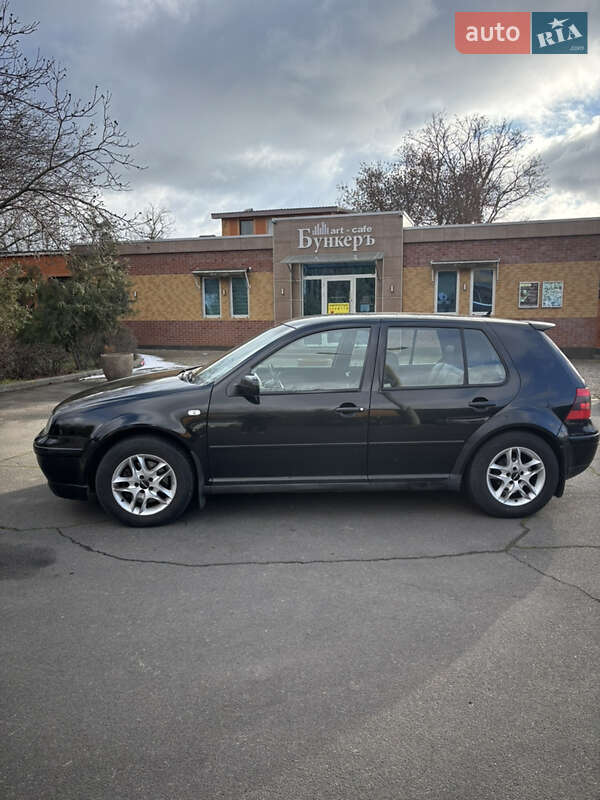 Хэтчбек Volkswagen Golf 1999 в Одессе