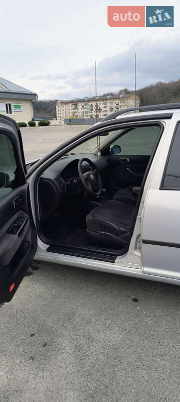 Універсал Volkswagen Golf 2000 в Обухові