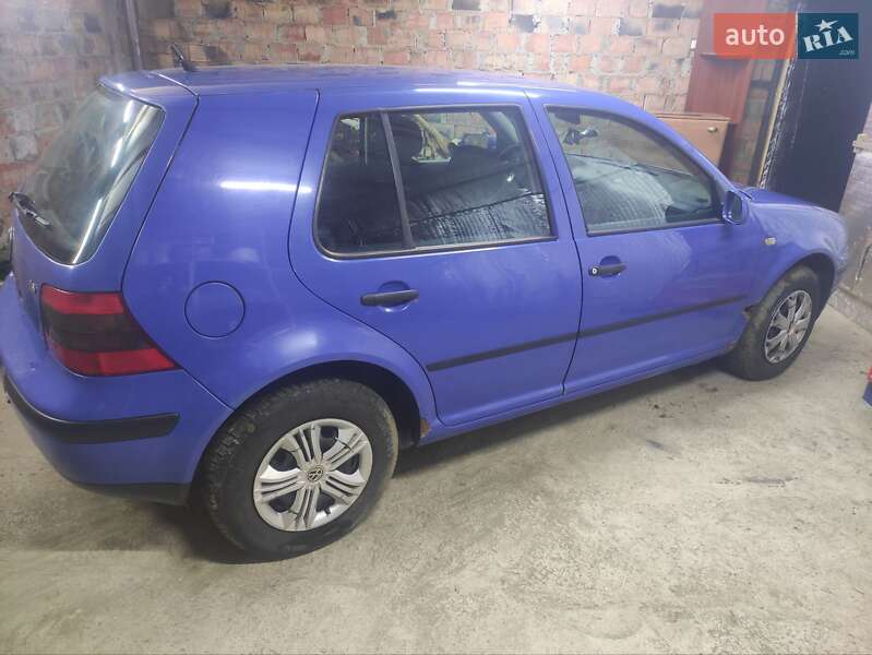Хетчбек Volkswagen Golf 1999 в Мамаївцах
