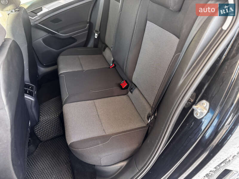 Универсал Volkswagen Golf 2014 в Хмельницком