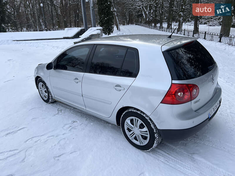 Хэтчбек Volkswagen Golf 2006 в Нежине