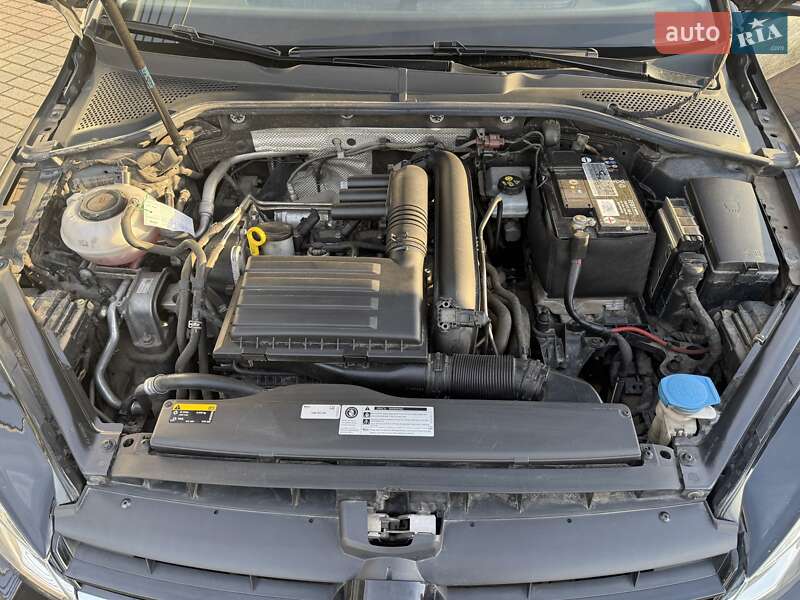 Хэтчбек Volkswagen Golf 2018 в Львове фото 2 Хэтчбек Volkswagen Golf 2018 в Львове