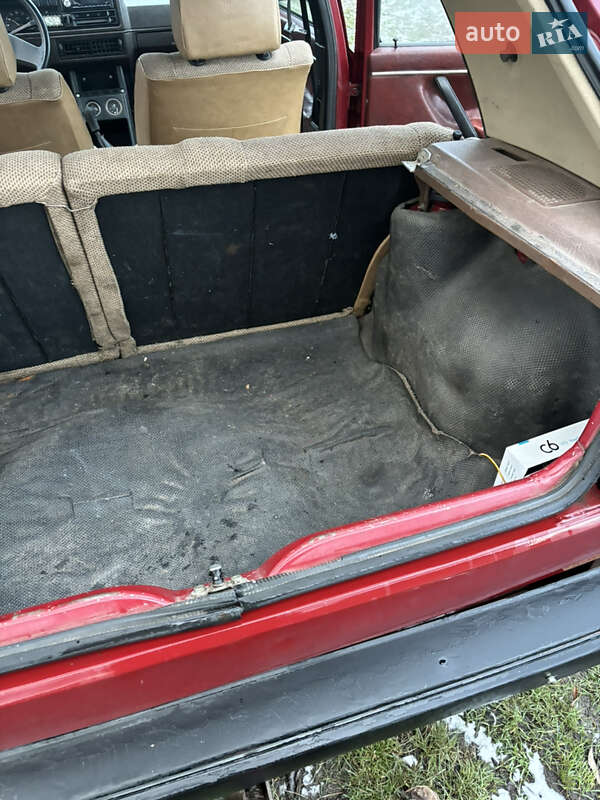 Хетчбек Volkswagen Golf 1984 в Первомайську