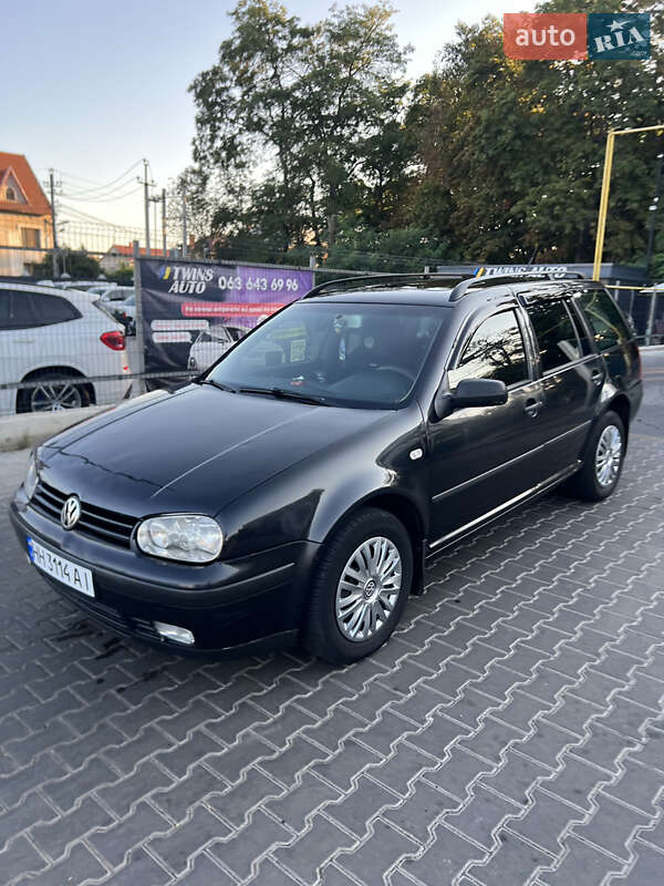 Універсал Volkswagen Golf 1999 в Одесі