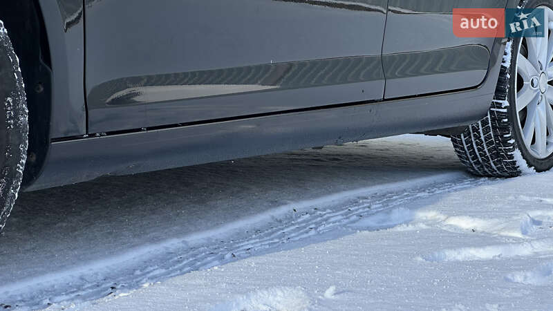 Універсал Volkswagen Golf 2009 в Самборі