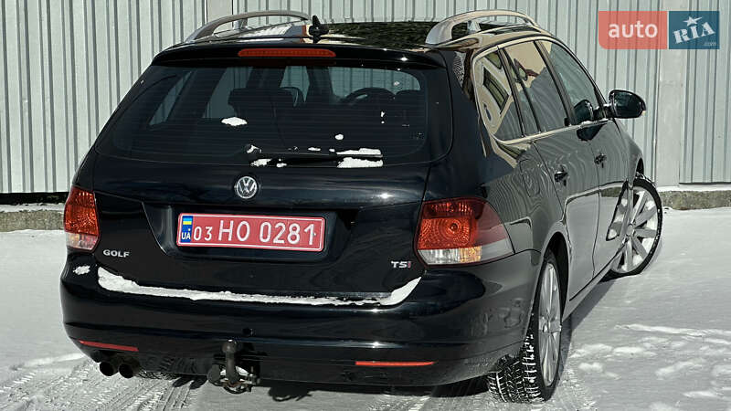Універсал Volkswagen Golf 2009 в Самборі