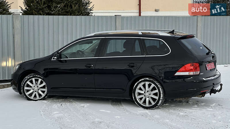 Універсал Volkswagen Golf 2009 в Самборі