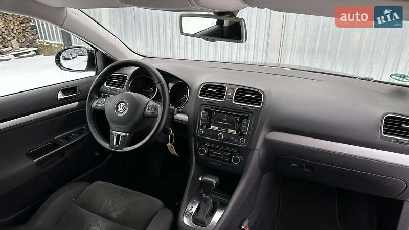 Універсал Volkswagen Golf 2009 в Самборі