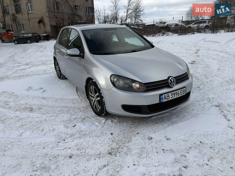Хетчбек Volkswagen Golf 2010 в Вінниці