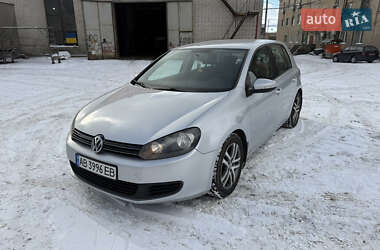 Хэтчбек Volkswagen Golf 2010 в Виннице