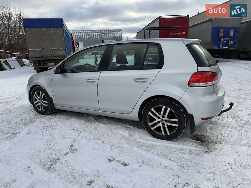 Хетчбек Volkswagen Golf 2010 в Вінниці