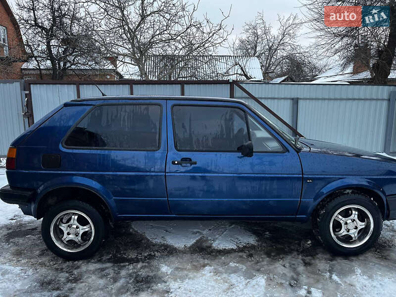 Хетчбек Volkswagen Golf 1986 в Гайсину
