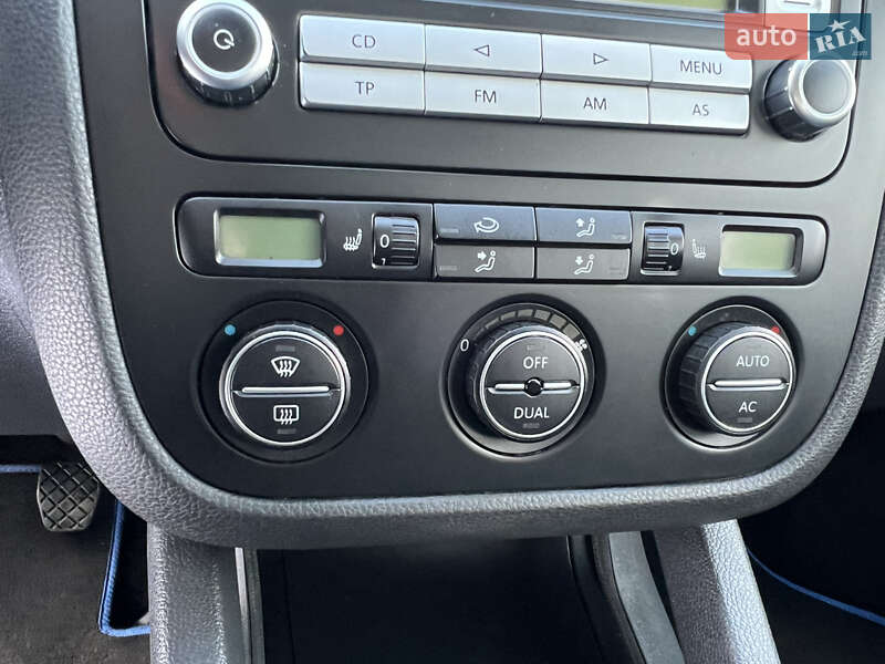 Хетчбек Volkswagen Golf 2007 в Лубнах