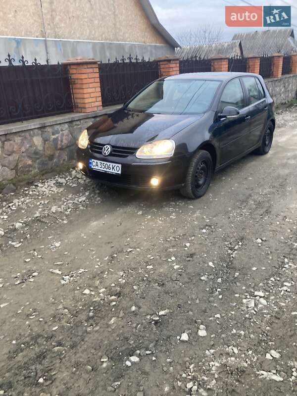 Хетчбек Volkswagen Golf 2006 в Тальному