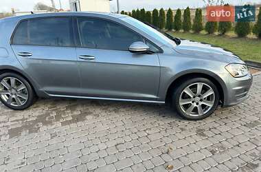 Хэтчбек Volkswagen Golf 2016 в Городке