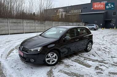 Хетчбек Volkswagen Golf 2010 в Ужгороді