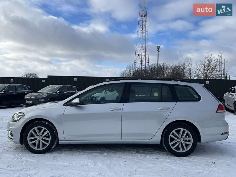 Универсал Volkswagen Golf 2019 в Луцке