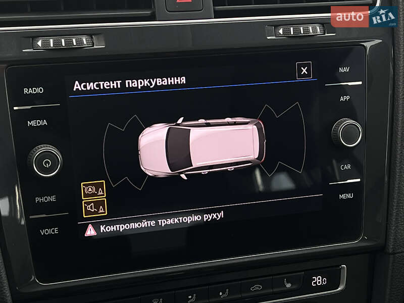 Универсал Volkswagen Golf 2019 в Луцке