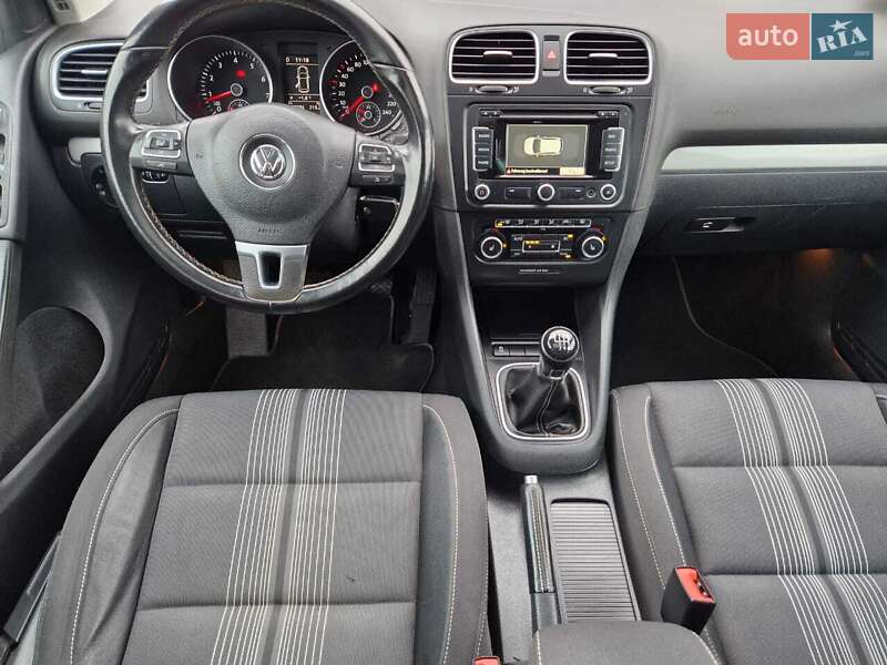 Хэтчбек Volkswagen Golf 2012 в Мукачево