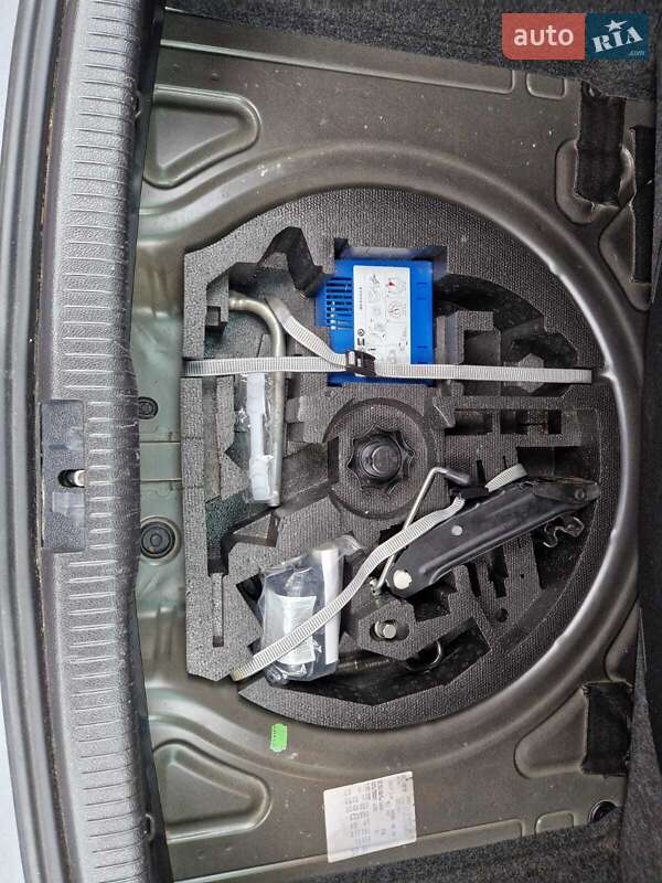 Хэтчбек Volkswagen Golf 2012 в Мукачево