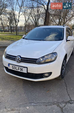 Універсал Volkswagen Golf 2010 в Миколаєві