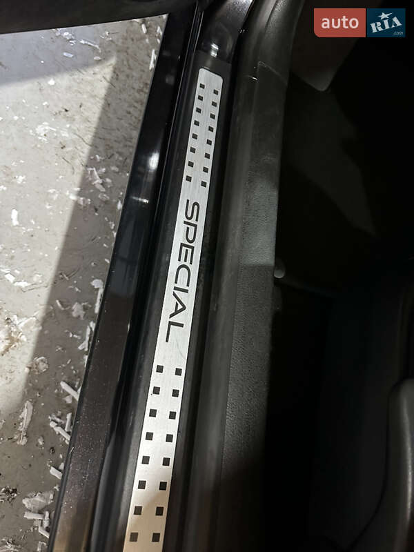 Хэтчбек Volkswagen Golf 2003 в Бучаче