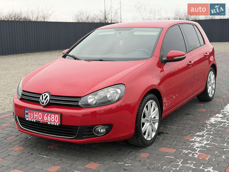 Хэтчбек Volkswagen Golf 2010 в Берегово