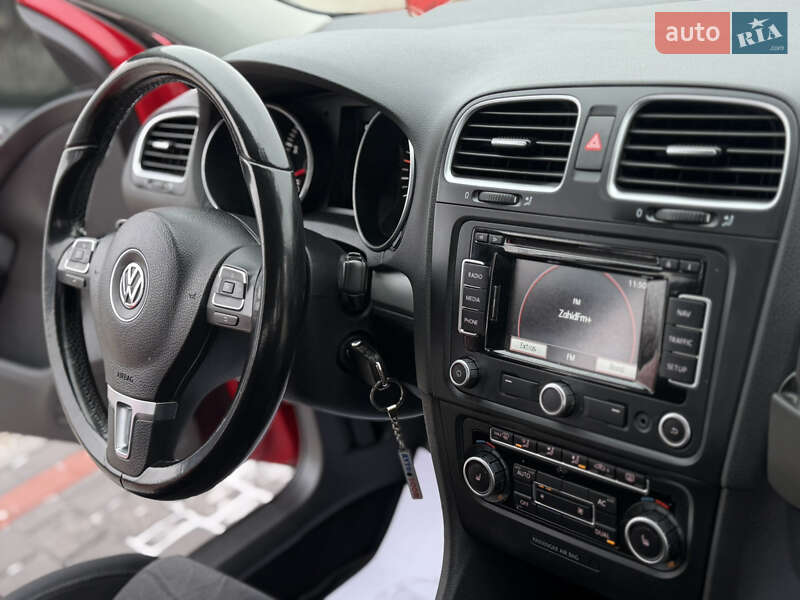 Хэтчбек Volkswagen Golf 2010 в Берегово