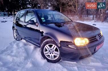 Хэтчбек Volkswagen Golf 2003 в Тернополе