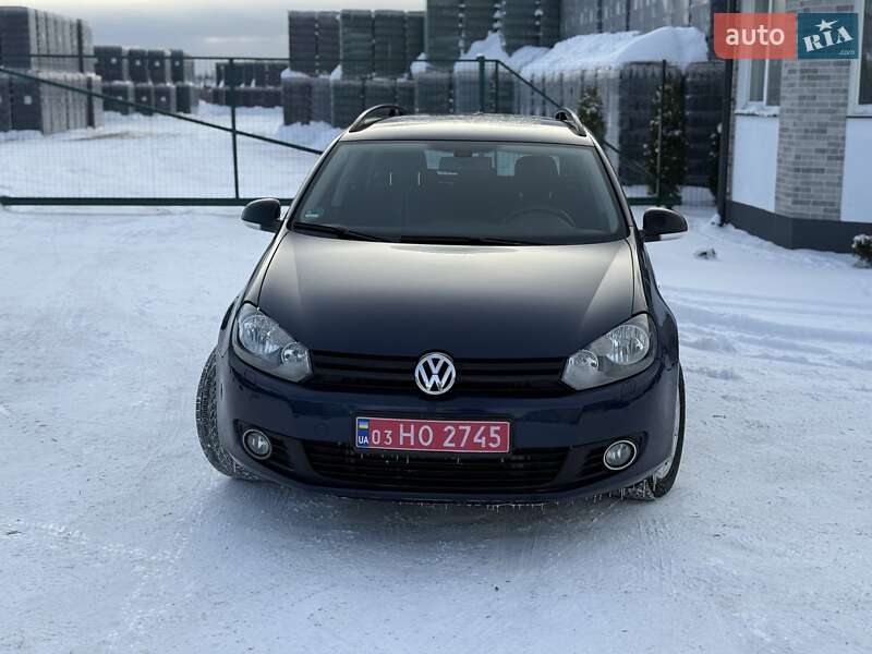 Универсал Volkswagen Golf 2012 в Сарнах