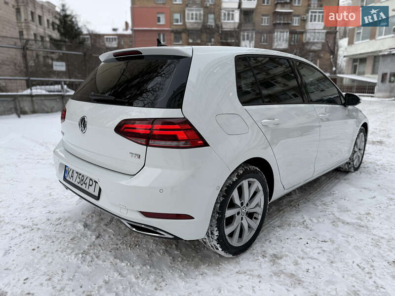 Хетчбек Volkswagen Golf 2018 в Києві