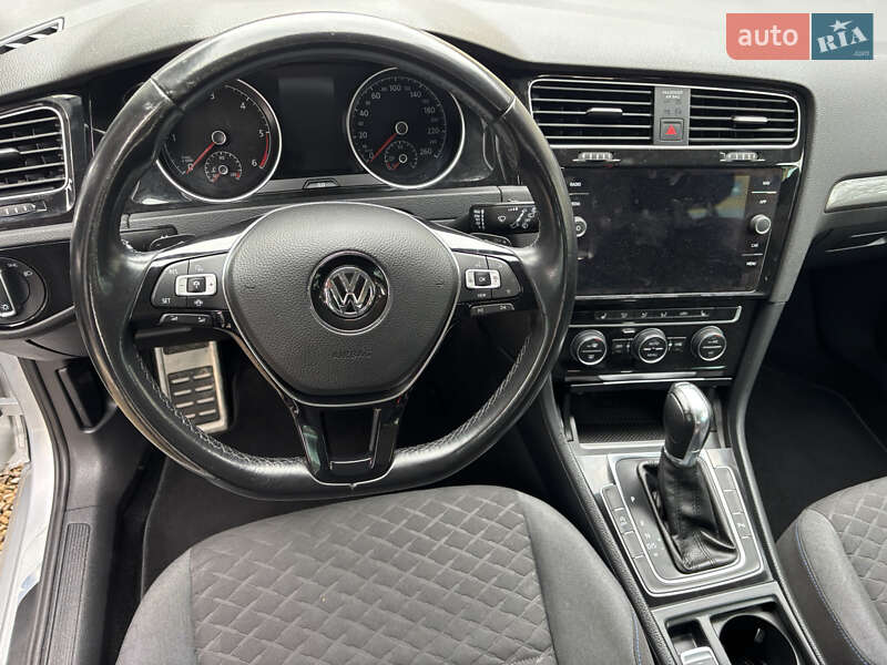 Универсал Volkswagen Golf 2019 в Стрые фото 24 Универсал Volkswagen Golf 2019 в Стрые