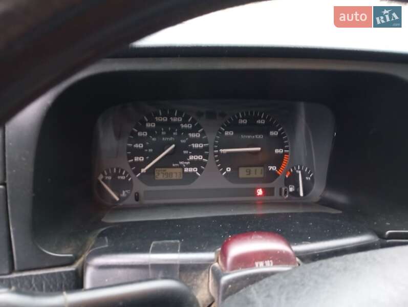 Хетчбек Volkswagen Golf 1996 в Горохові