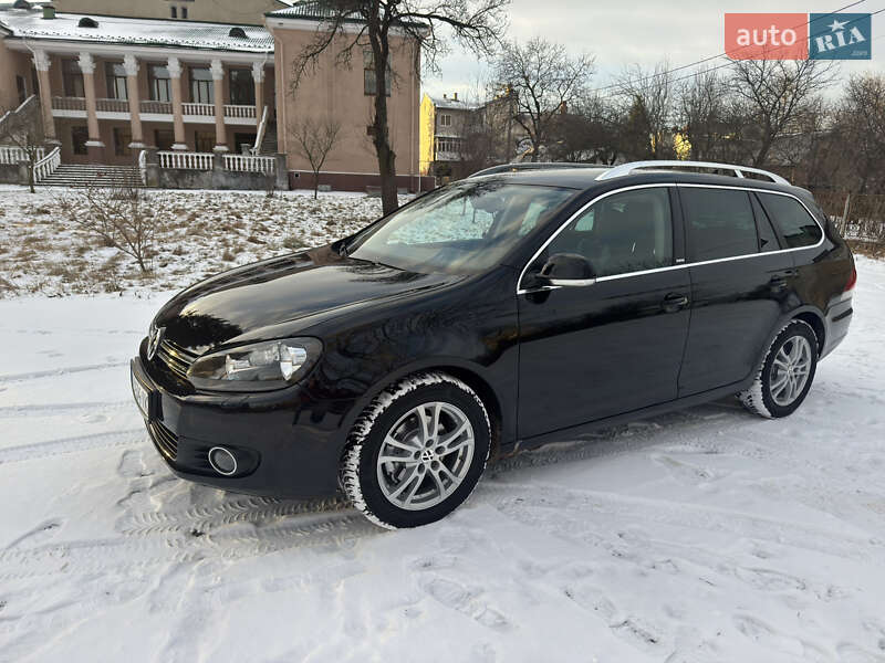 Универсал Volkswagen Golf 2012 в Калуше
