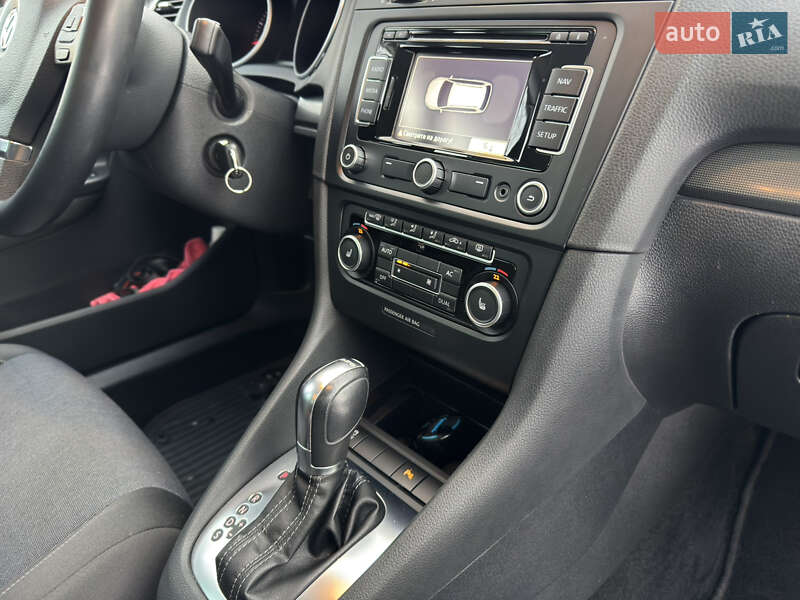 Универсал Volkswagen Golf 2012 в Калуше