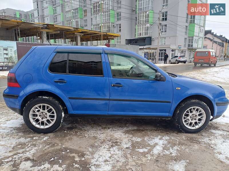 Хетчбек Volkswagen Golf 1999 в Львові