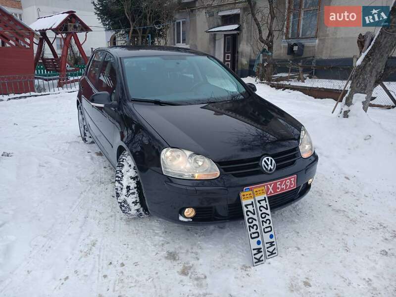 Хетчбек Volkswagen Golf 2006 в Тернополі