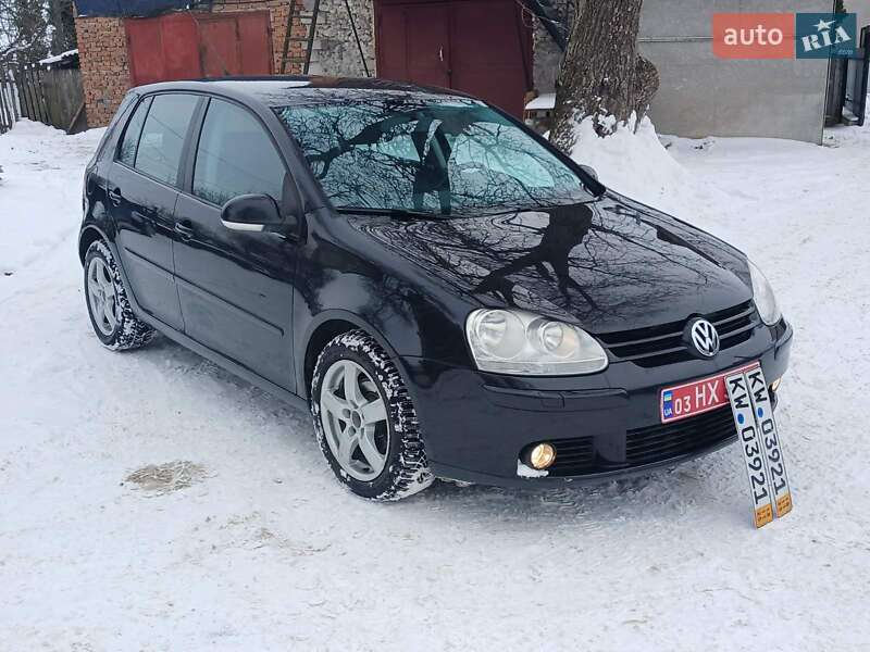 Хетчбек Volkswagen Golf 2006 в Тернополі