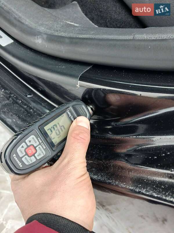 Хетчбек Volkswagen Golf 2006 в Тернополі