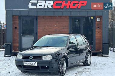 Хетчбек Volkswagen Golf 2000 в Стрию