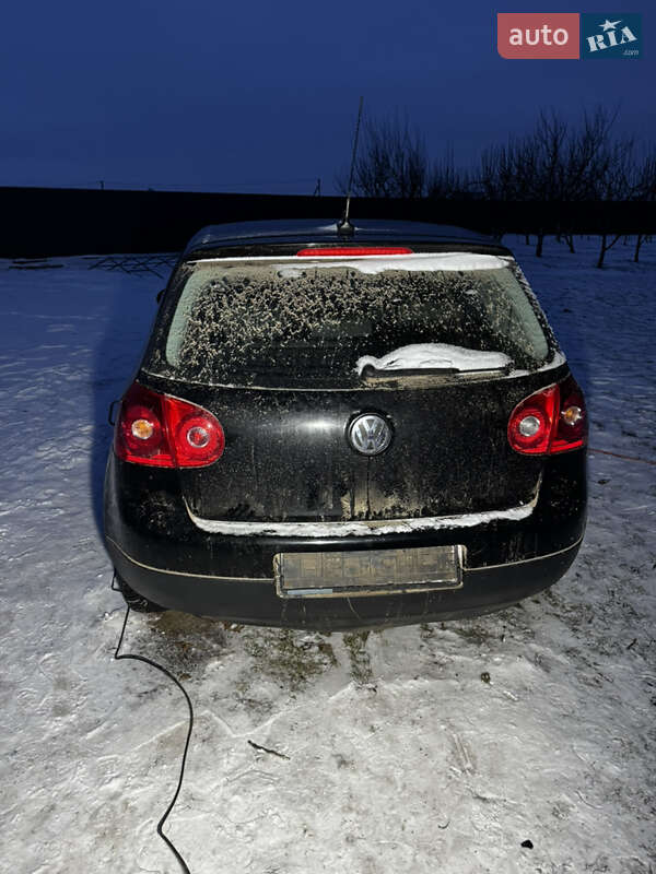 Хетчбек Volkswagen Golf 2008 в Луцьку