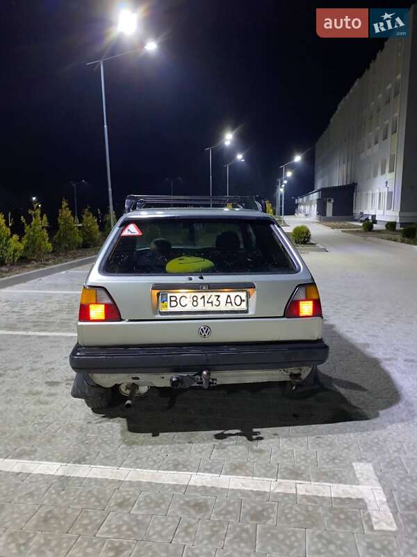 Хэтчбек Volkswagen Golf 1985 в Мостиске