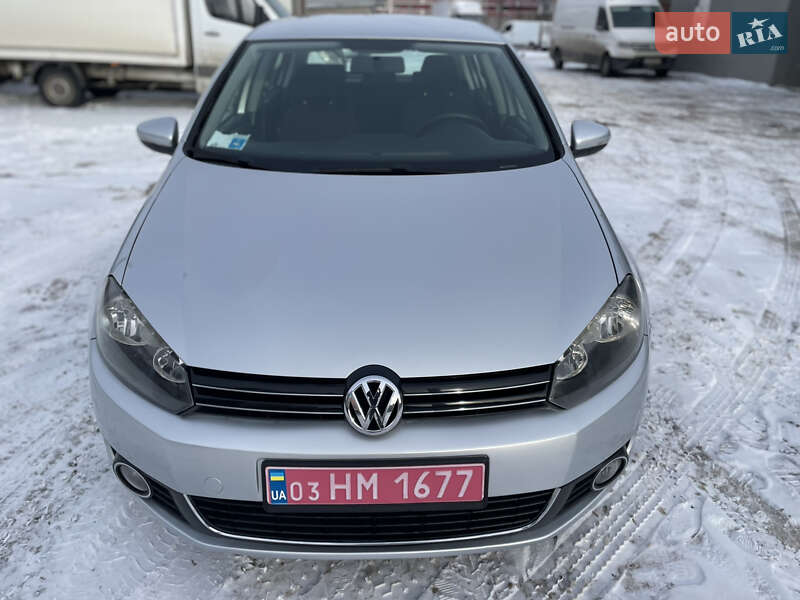 Хэтчбек Volkswagen Golf 2009 в Хмельницком