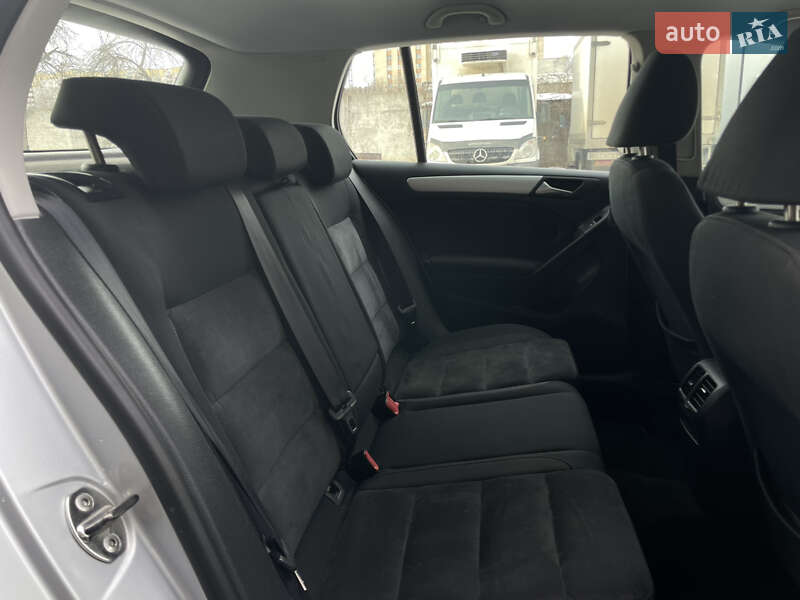 Хэтчбек Volkswagen Golf 2009 в Хмельницком