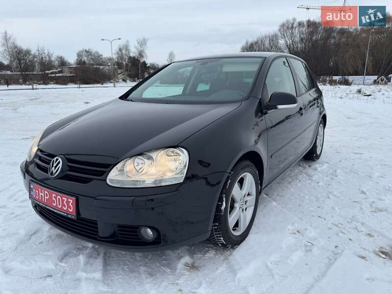 Хетчбек Volkswagen Golf 2008 в Львові