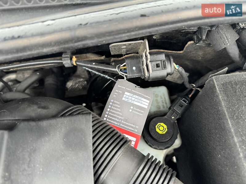 Хетчбек Volkswagen Golf 2008 в Львові