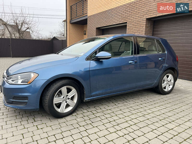 Хетчбек Volkswagen Golf 2017 в Вінниці